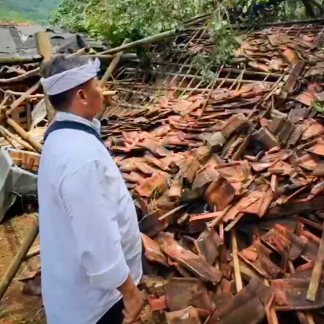 IMGDonec metus orci, malesuada et lectus vitae